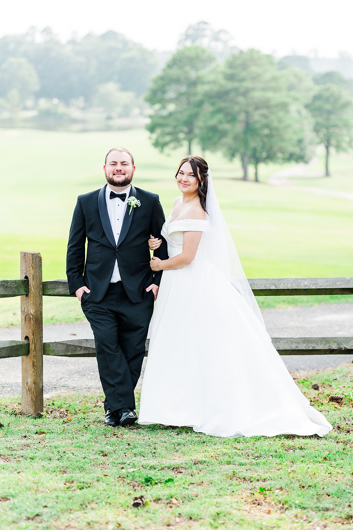 Lane Tree Golf Club wedding by Raleigh wedding photographer Kelsie Zeagler Photography