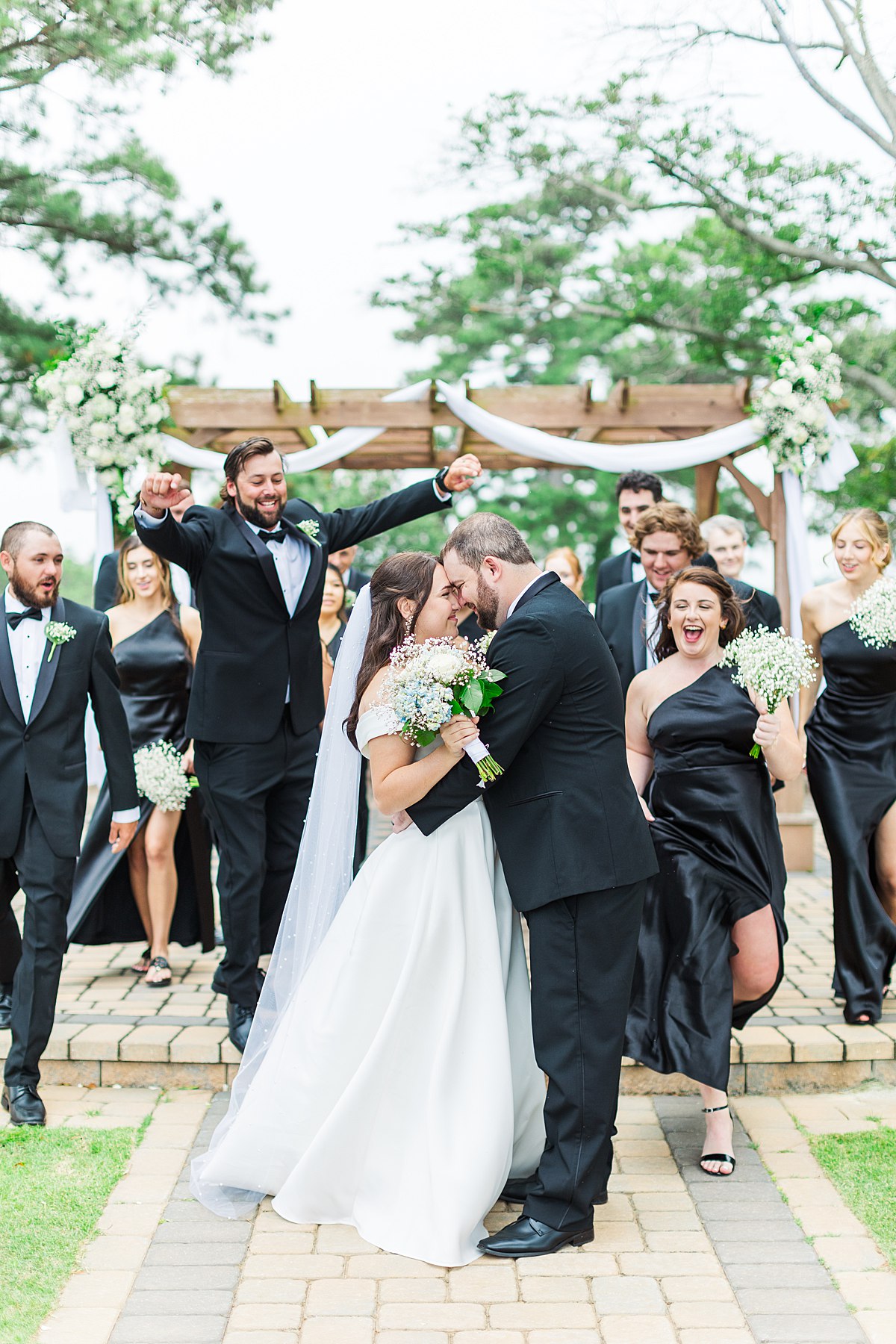 Lane Tree Golf Club wedding by Raleigh wedding photographer Kelsie Zeagler Photography