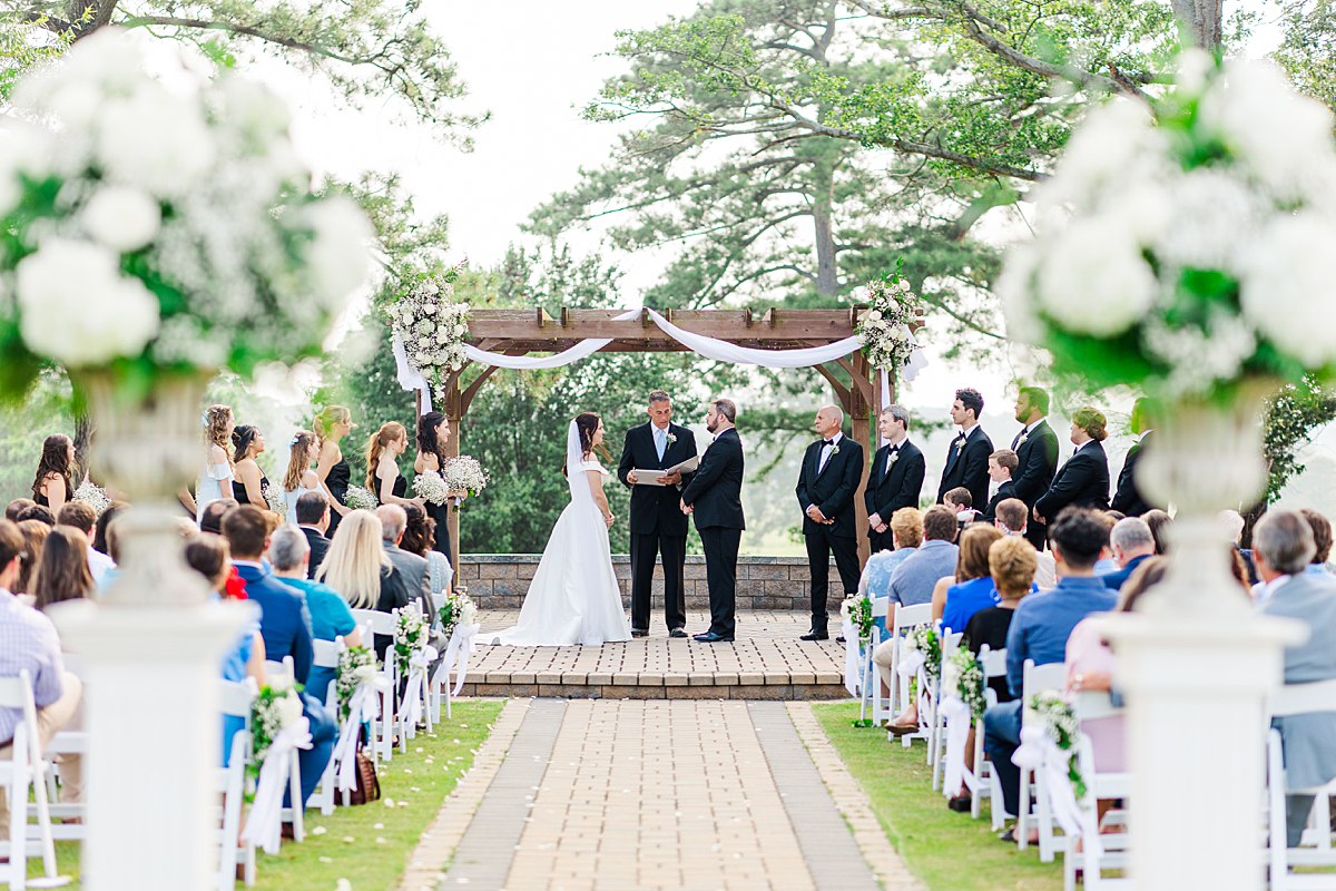 Lane Tree Golf Club wedding by Raleigh wedding photographer Kelsie Zeagler Photography