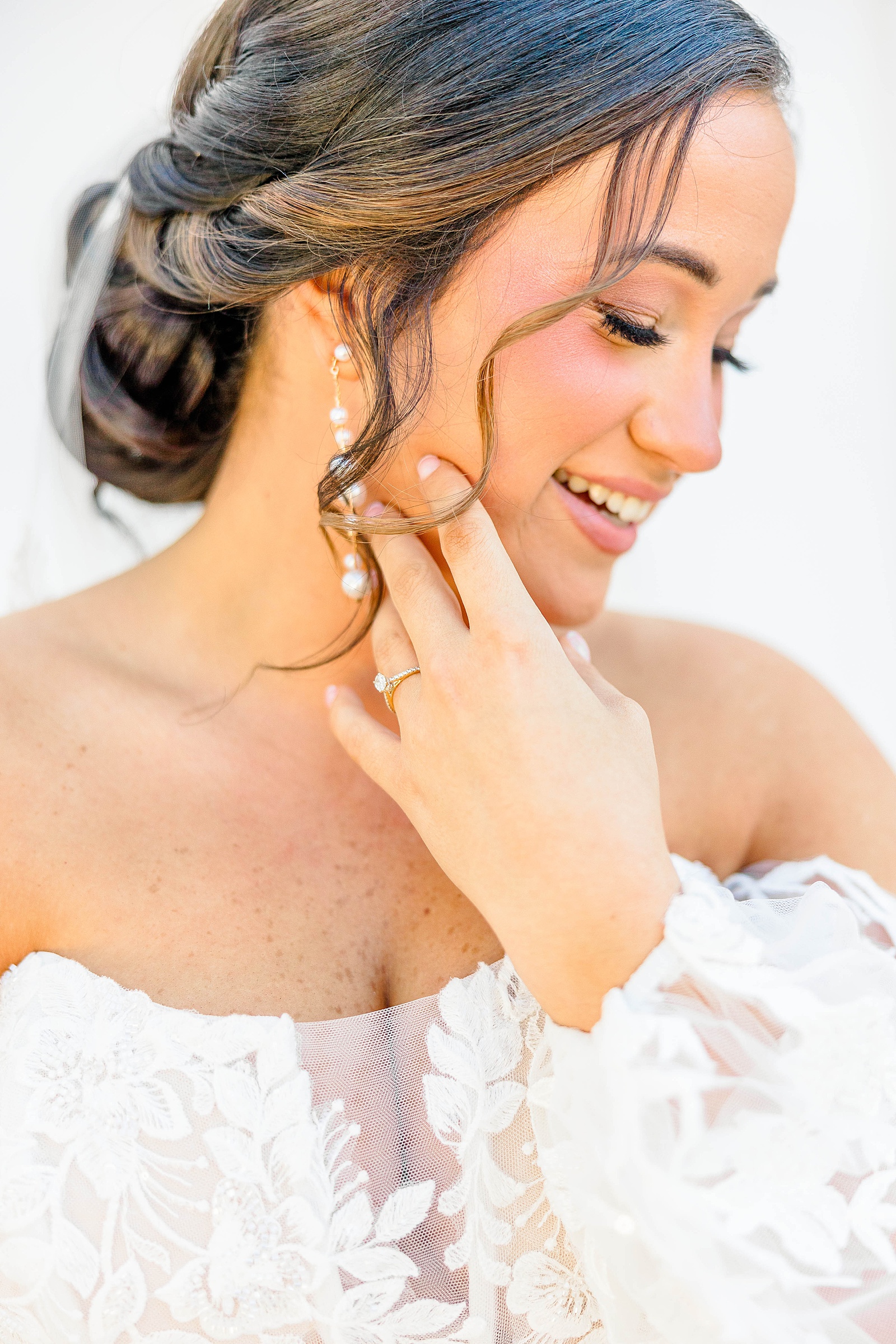 Bridal portrait by Kelsie Zeagler Photography. 
