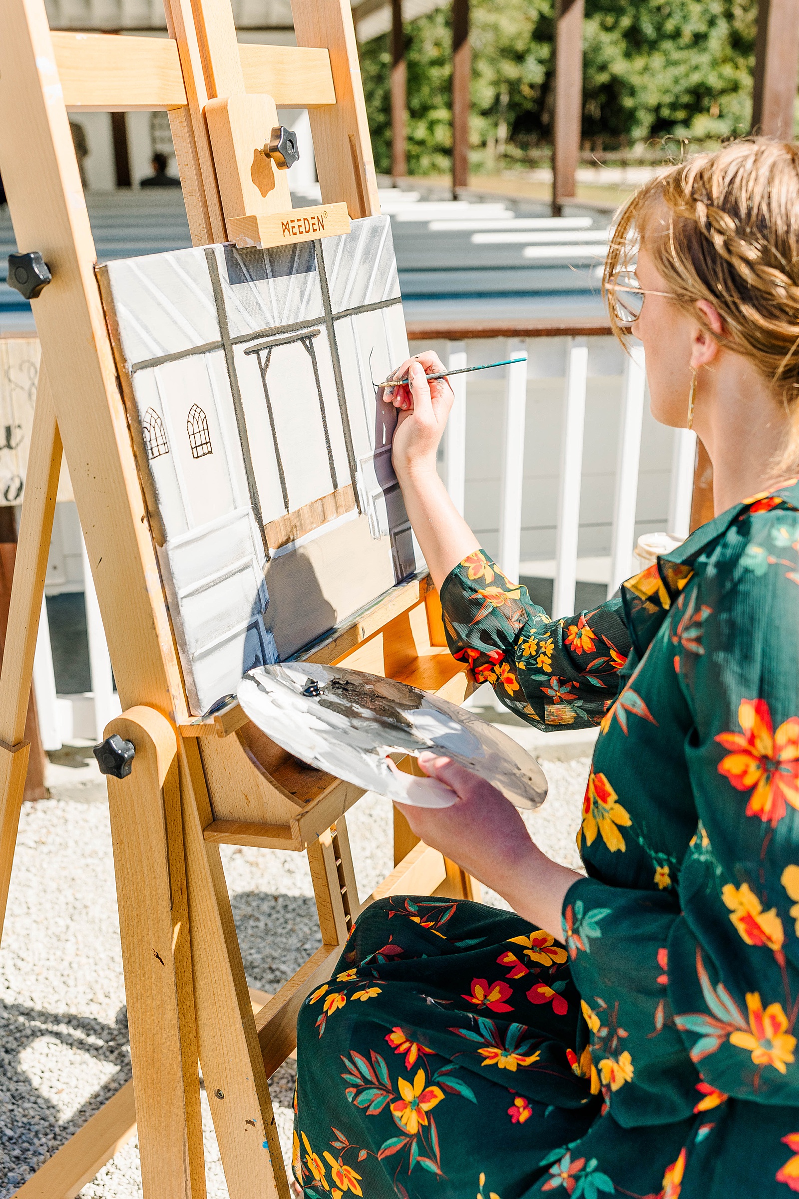 Live painter for a wedding in North Carolina.